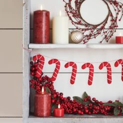 Holiday Decor Shop -Holiday Decor Shop GA21014 Candy Cane Felt Christmas Garland Shelf With LED Candles