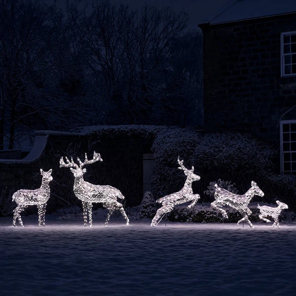 Large Harlow Rattan Stag & Doe Dual Colour LED Light Up Reindeer Duo 7 Large Harlow Rattan Stag & Doe Dual Colour LED Light Up Reindeer Duo - Image 7