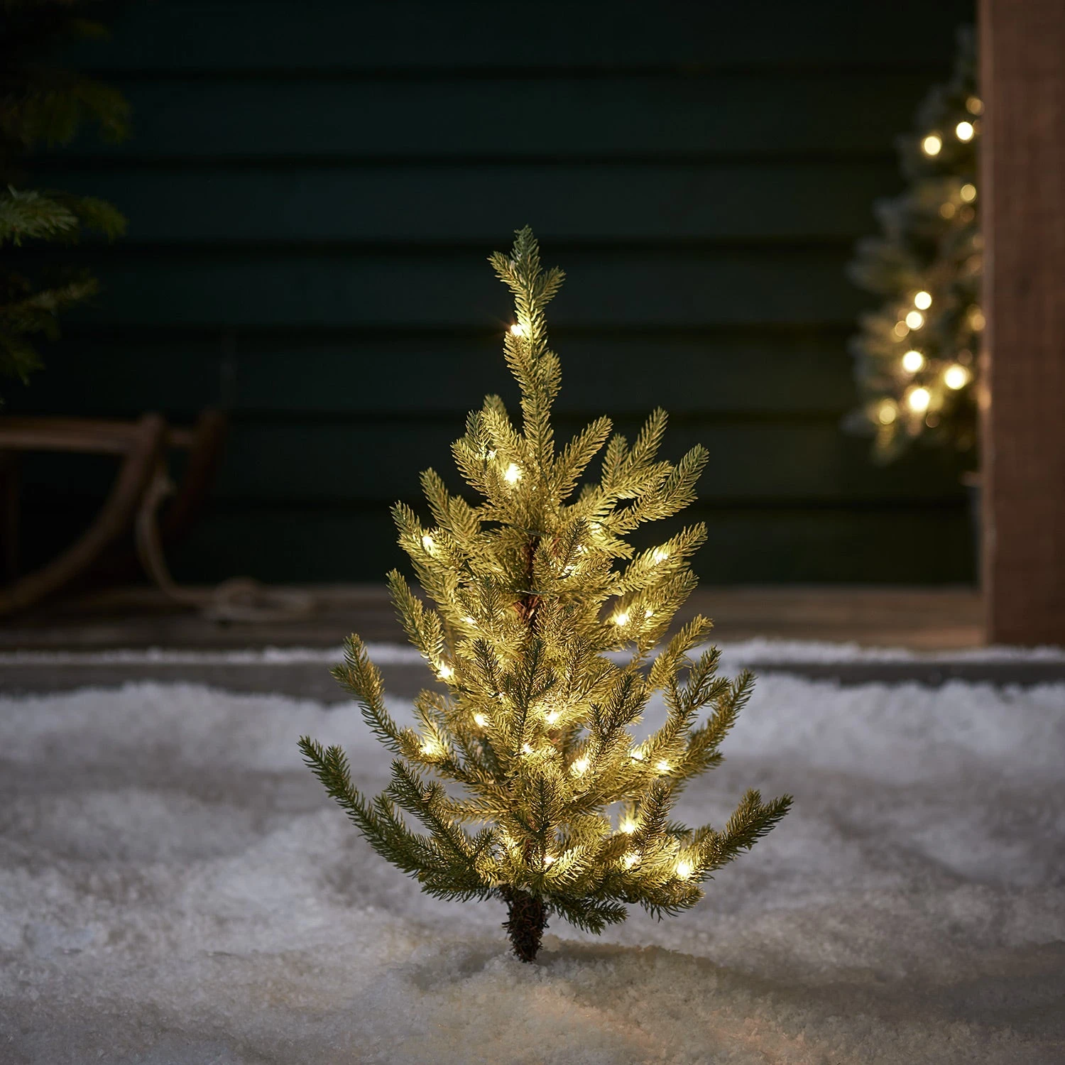 Pre Lit Norway Spruce Outdoor Christmas Tree Stake 1 Pre Lit Norway Spruce Outdoor Christmas Tree Stake