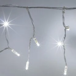 Core Connect 10m 320 White Connectable Icicle Lights Clear Cable -Holiday Decor Shop ML64WC White LED Icicle Light christmas close up P4 3f71a120 3235 49ed 914f 16eaf38ec3dd