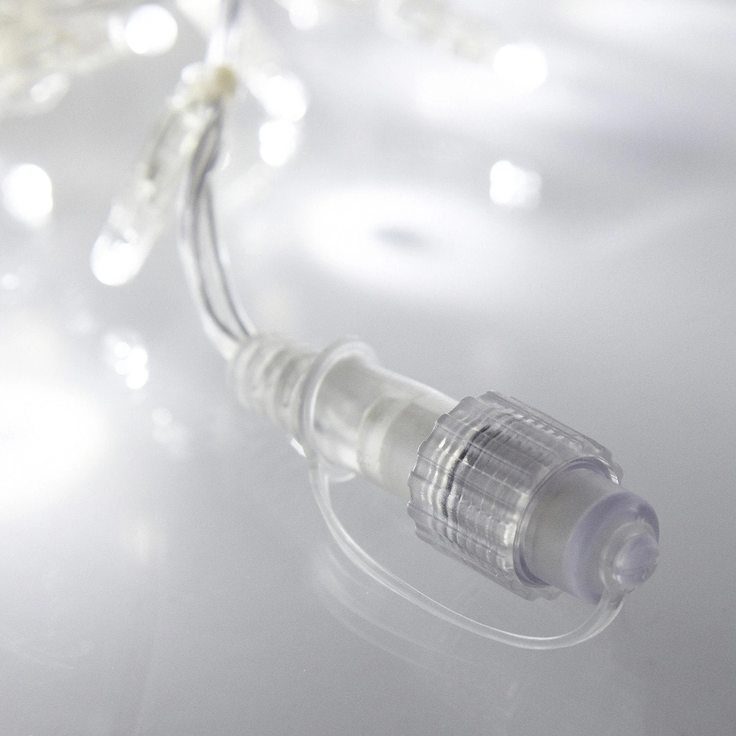 Core Connect 20m 640 White Connectable Icicle Lights Clear Cable 6 Core Connect 20m 640 White Connectable Icicle Lights Clear Cable - Image 6