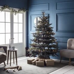 150 Warm White LED Traditional Christmas Tree Lights -Holiday Decor Shop PL18035 20 100 Warm White Traditional Christmas LED Tree Lights Lifestyle P5