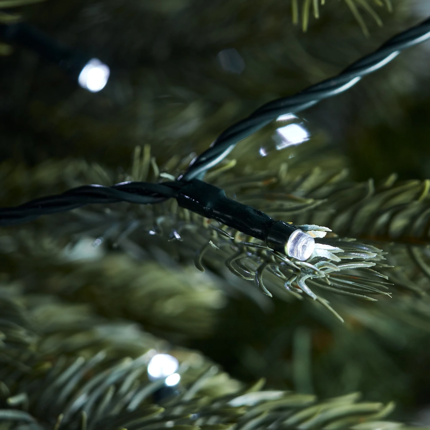 300 Warm White & White Dual Colour LED Christmas Tree Lights 7 300 Warm White & White Dual Colour LED Christmas Tree Lights - Image 7