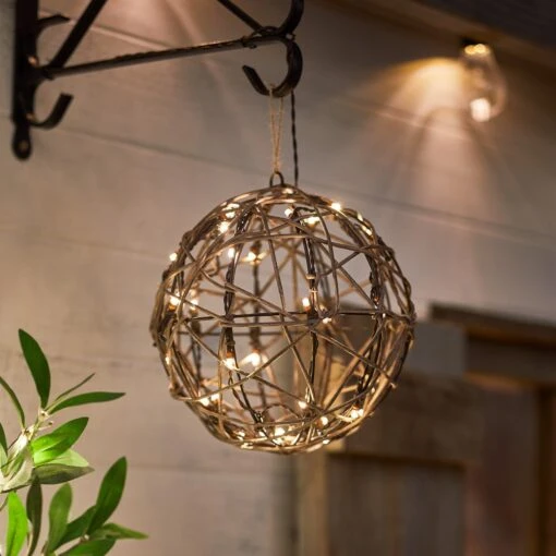 Sphere Rattan Solar Light -Holiday Decor Shop SL21004 Sphere Rattan Solar Light Illuminated