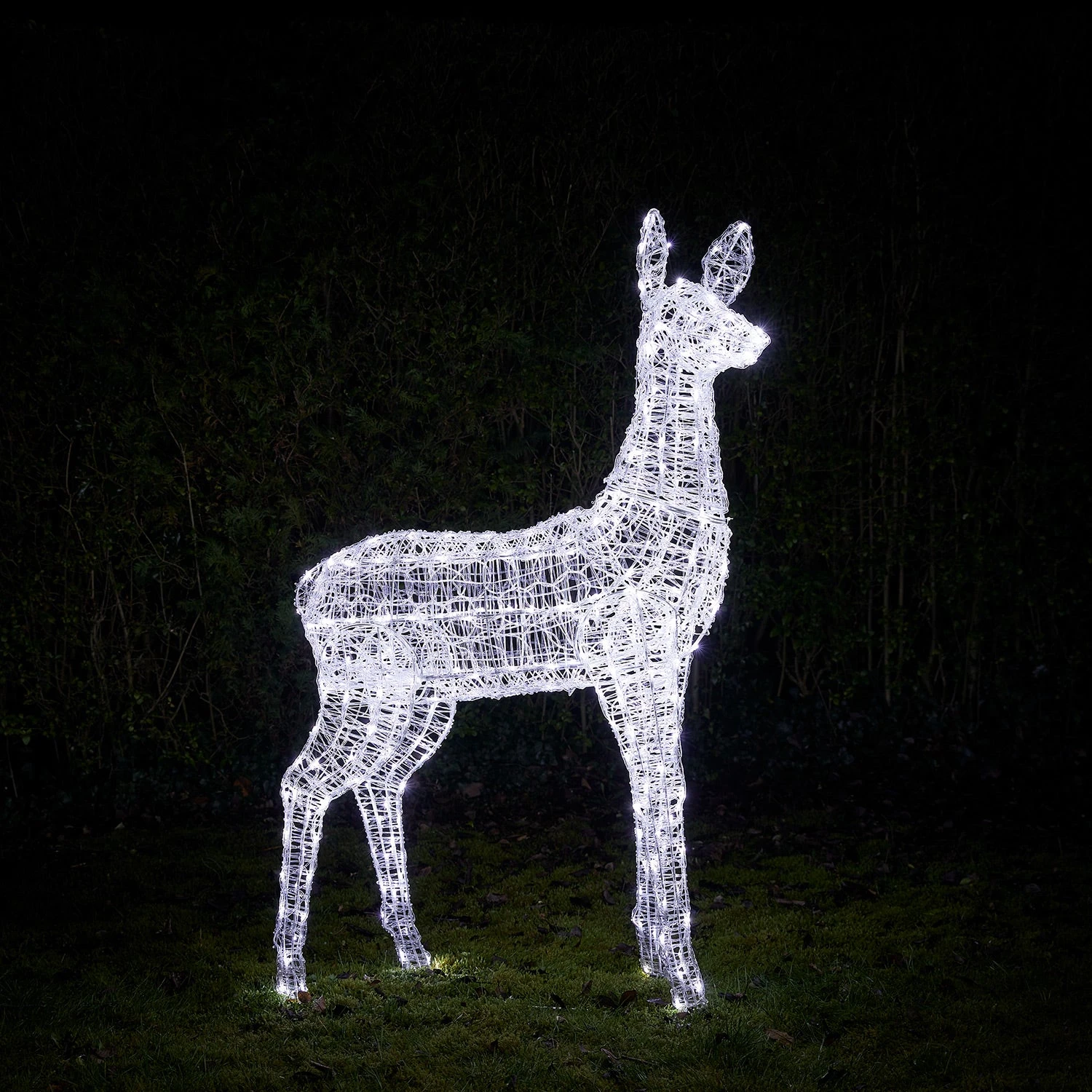 1.4m Swinsty Doe Dual Colour LED Light Up Reindeer 2 1.4m Swinsty Doe Dual Colour LED Light Up Reindeer - Image 2